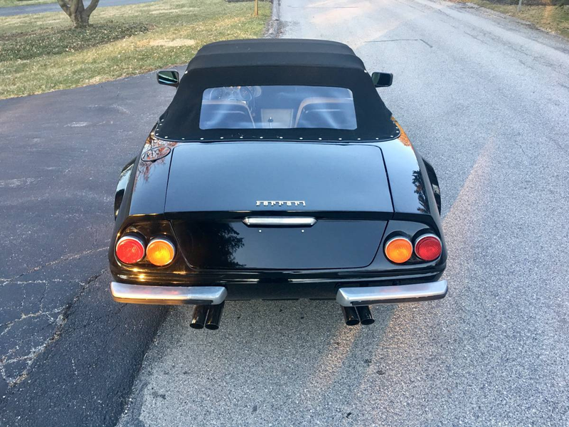 Illustration for article titled At $23,999, Could This 1976 McBurnie Ferrari Daytona Let You Fake It ’Til You Make It?